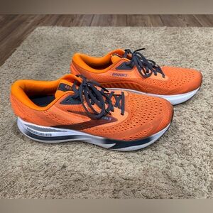 Brooks Adrenalin GTS 24